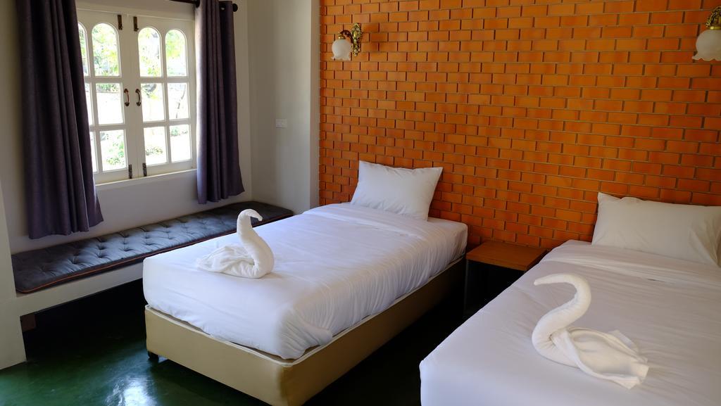 נאקהון סאוואן Wangpla Villa Resort חדר תמונה
