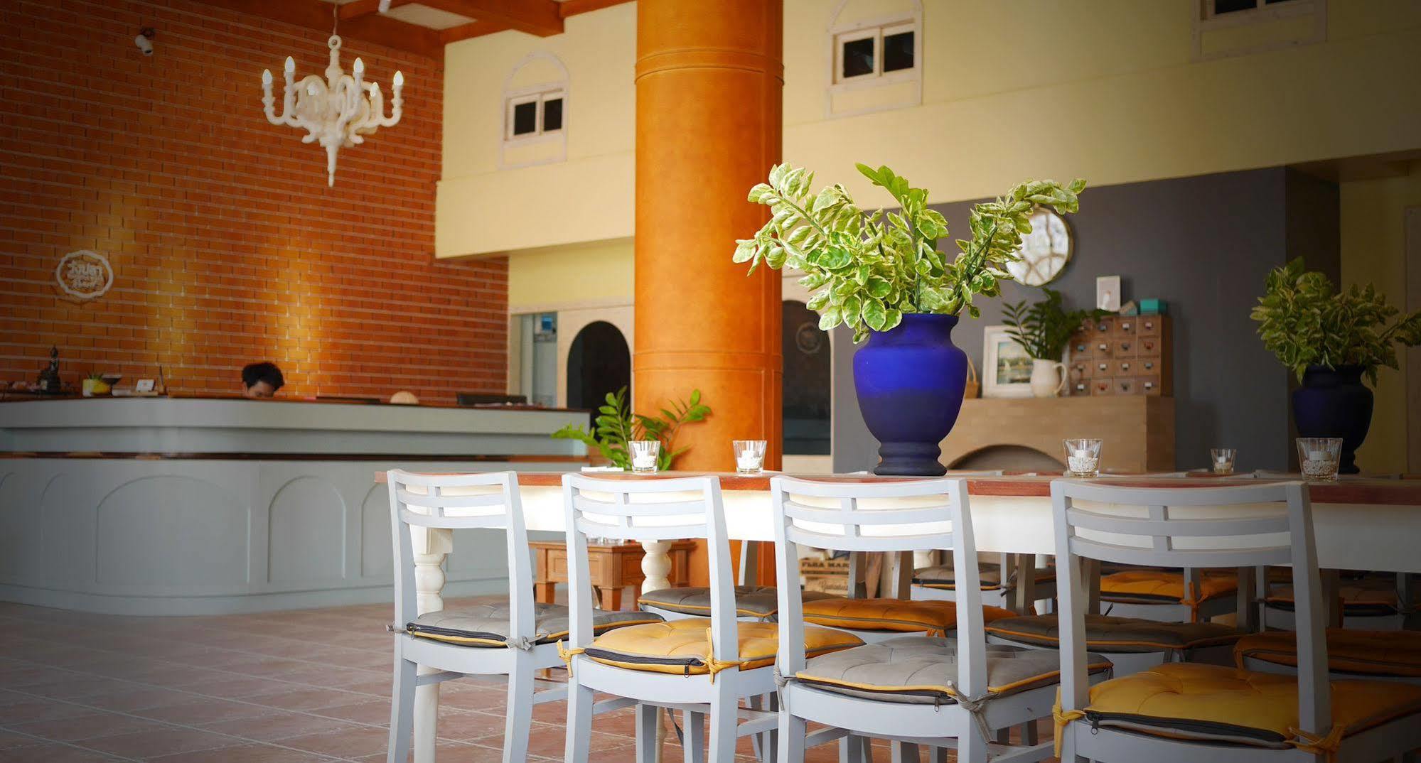 נאקהון סאוואן Wangpla Villa Resort מראה חיצוני תמונה